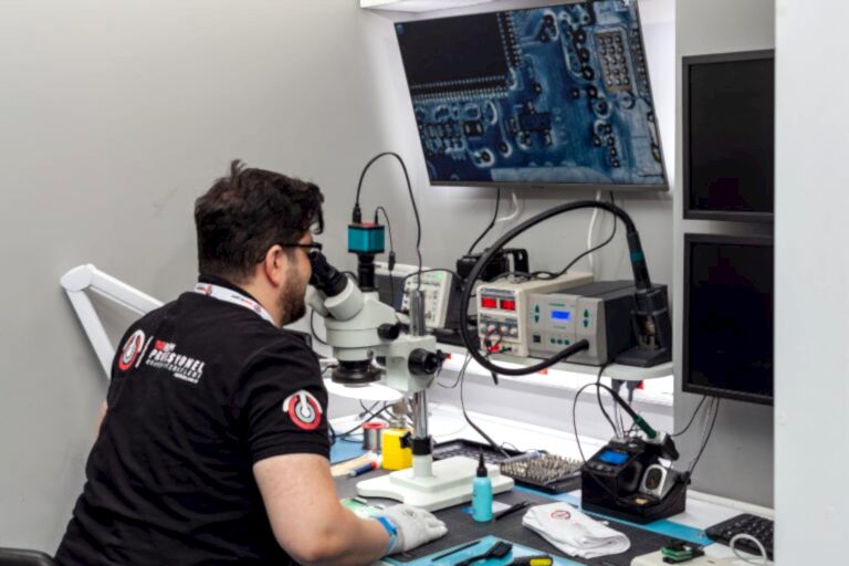 tka microsoft surface tamiri