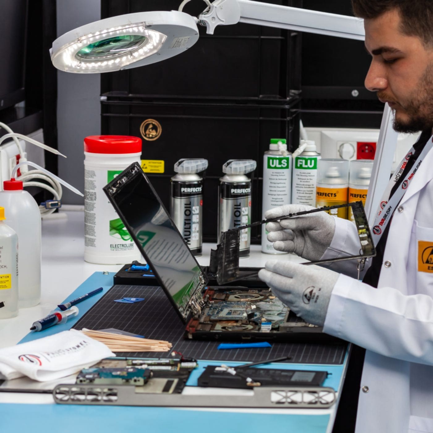 tka laptop ekran tamiri